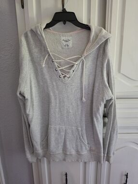 American Eagle Light Gray Lace-Up Oversized Hooded Pullover